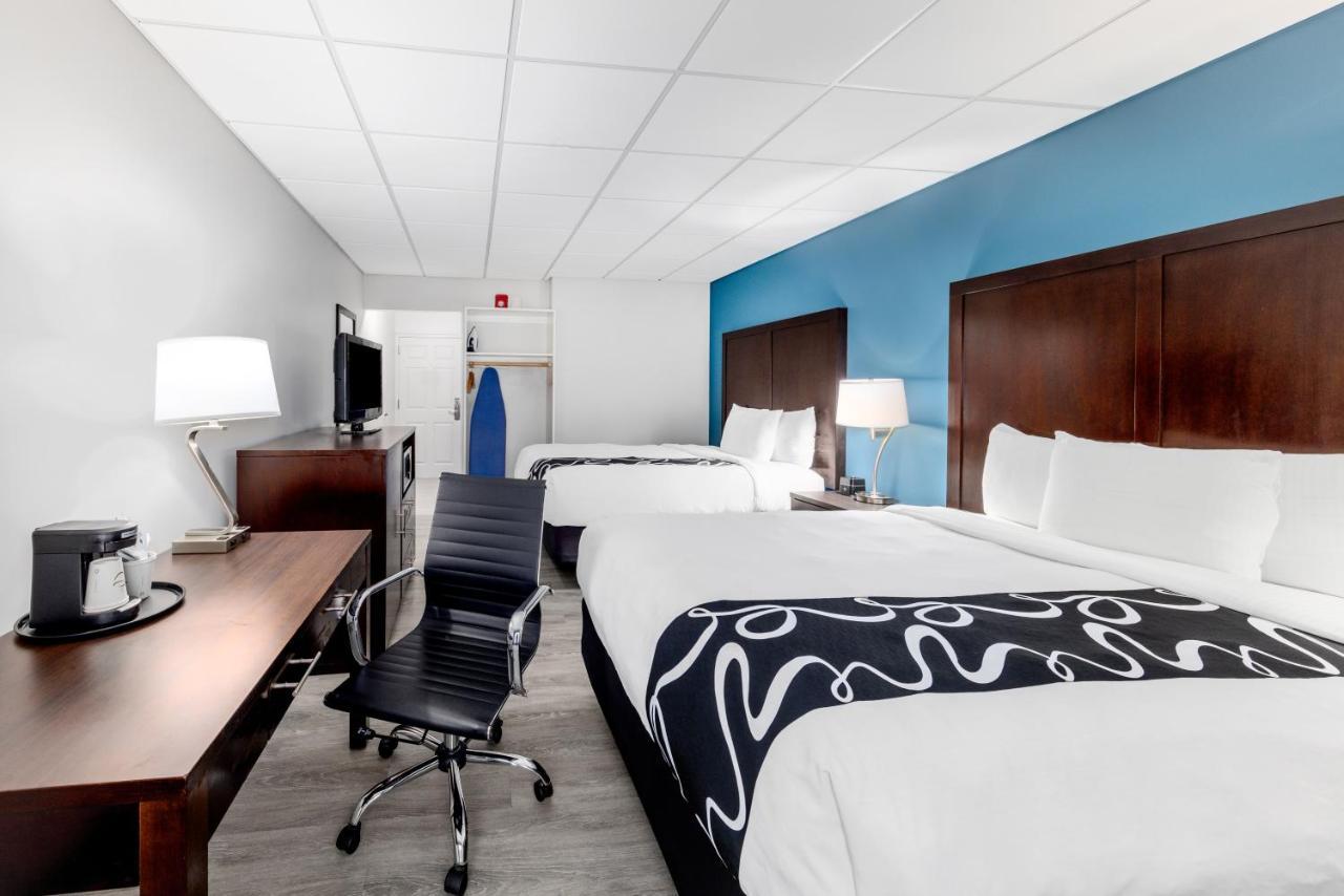 La Quinta Inn By Wyndham Линвуд Экстерьер фото